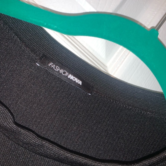 Fashion Nova “Perfect” Crop too - Picture 2 of 2